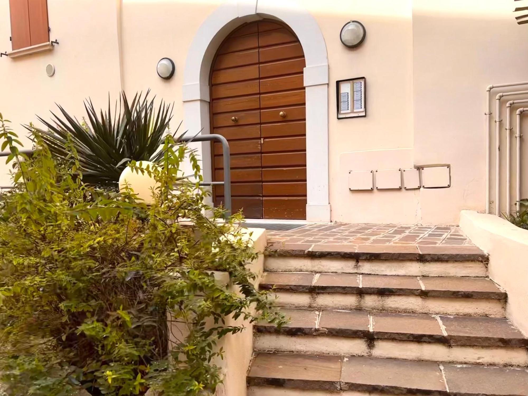 Apartmán Gioiello Deco Nel Centro Storico Desenzano del Garda Exteriér fotografie